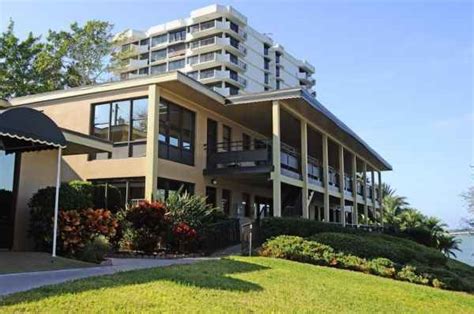 The oaks of clearwater - The Oaks of Clearwater's website. 420 Bay Ave, Clearwater FL 33756. • (727) 445-4700 •. 84.5% estimated occupancy 1. The Oaks of Clearwater is a facility …